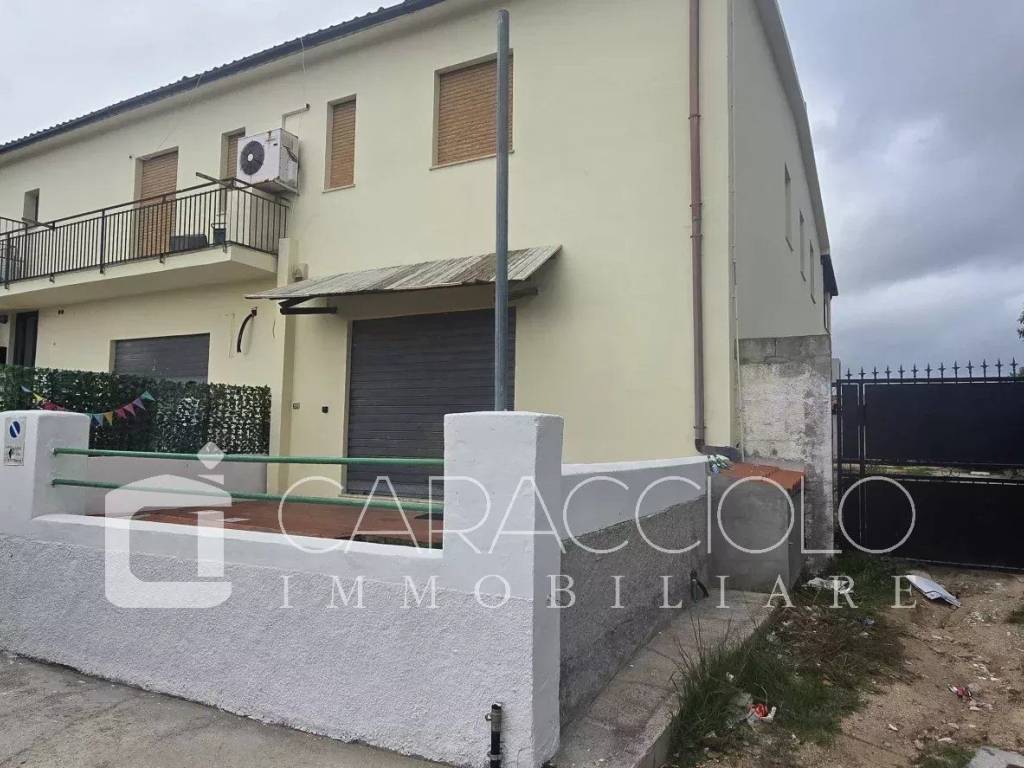 intera palazzina in vendita ad Olbia