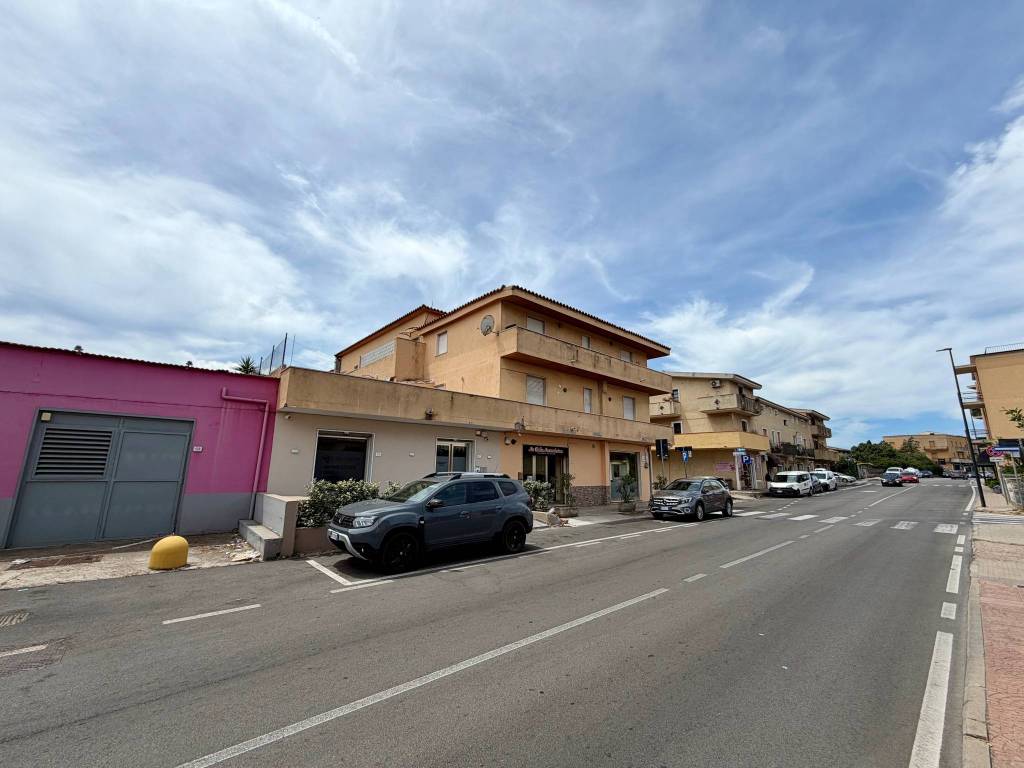 appartamento in vendita ad Olbia in zona Barcellona