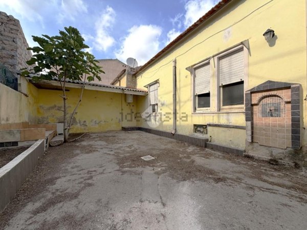 casa indipendente in vendita ad Olbia in zona San Simplicio