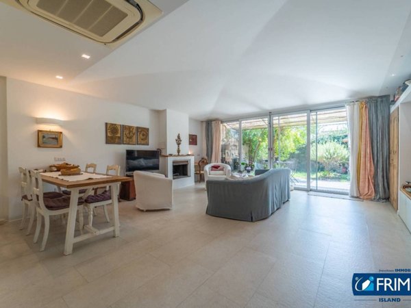 casa indipendente in vendita ad Olbia in zona Centro Storico