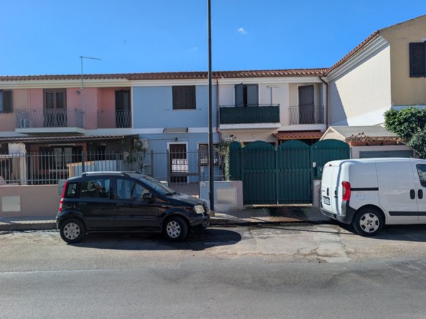 villetta a schiera in vendita ad Olbia in zona Aldo Moro