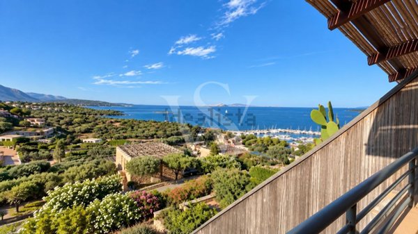 appartamento in vendita ad Olbia in zona Portisco