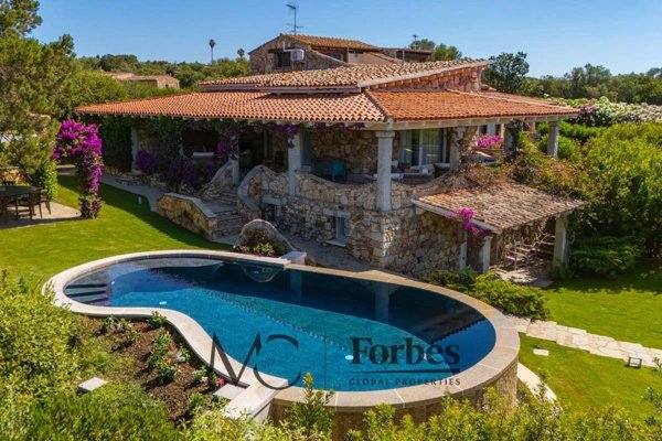 casa indipendente in vendita ad Olbia in zona Porto Rotondo
