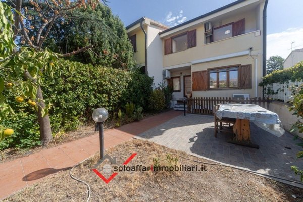 casa indipendente in vendita ad Olbia in zona Olbia Mare / Sa Marinedda