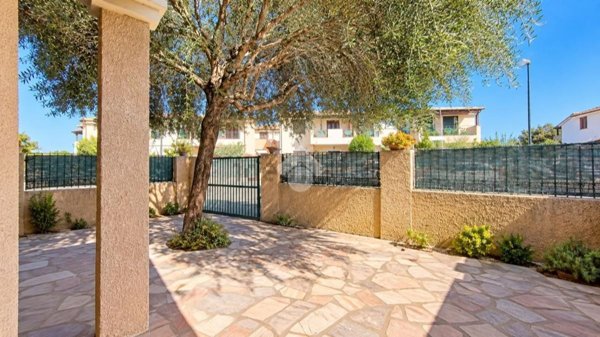 appartamento in vendita ad Olbia in zona Olbia Mare / Sa Marinedda