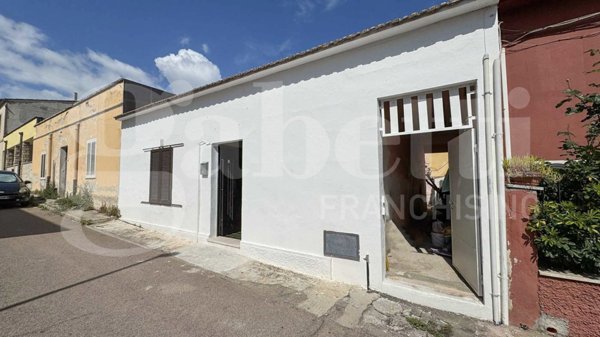 casa indipendente in vendita ad Olbia in zona Barcellona