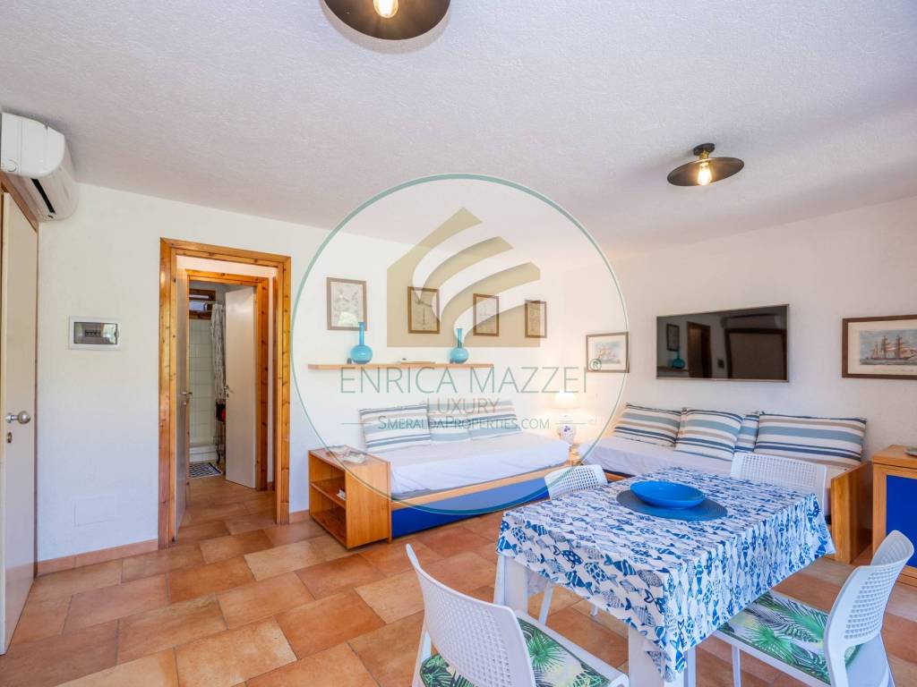 appartamento in vendita ad Olbia in zona Cugnana
