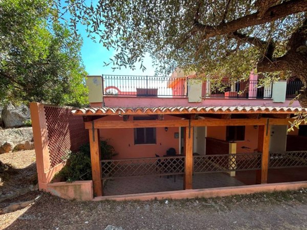 appartamento in vendita ad Olbia in zona Rudalza