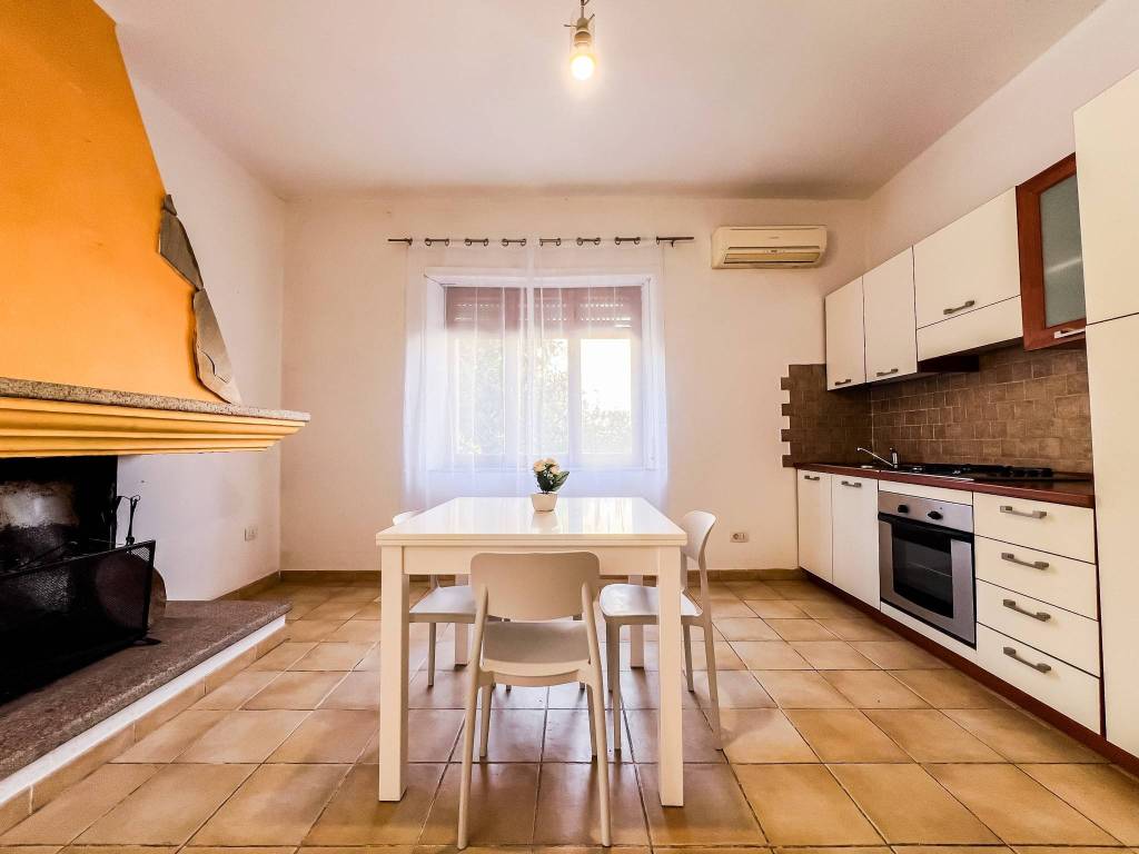 appartamento in vendita ad Olbia in zona Aldo Moro