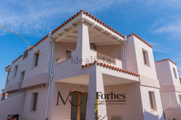 appartamento in vendita ad Olbia in zona Murta Maria
