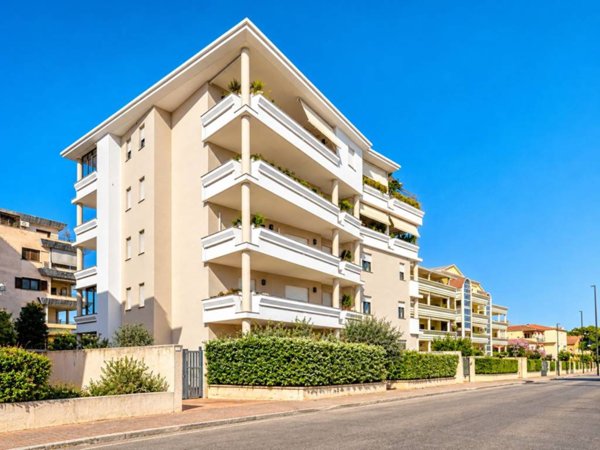 appartamento in vendita ad Olbia in zona Baratta
