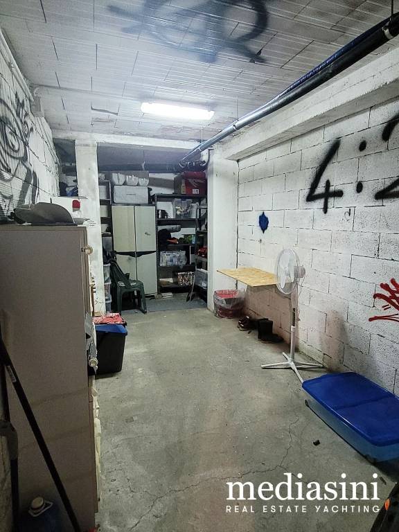 box auto in vendita ad Olbia in zona Bandinu