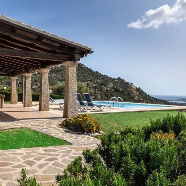casa indipendente in vendita ad Olbia