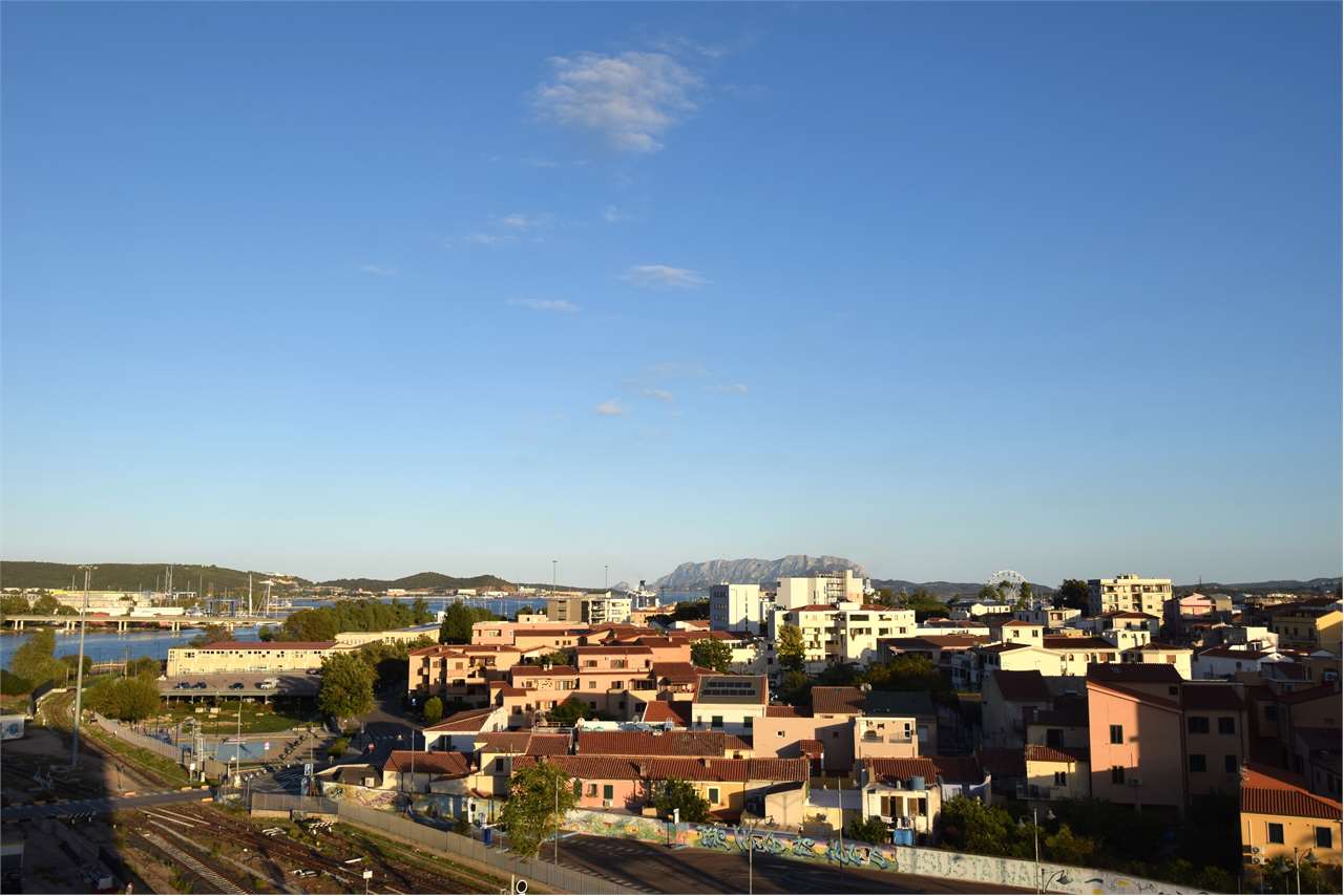 appartamento in vendita ad Olbia in zona San Simplicio