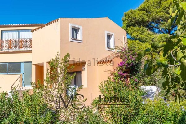 casa indipendente in vendita ad Olbia in zona San Pantaleo