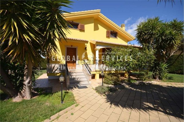 casa indipendente in vendita ad Olmedo