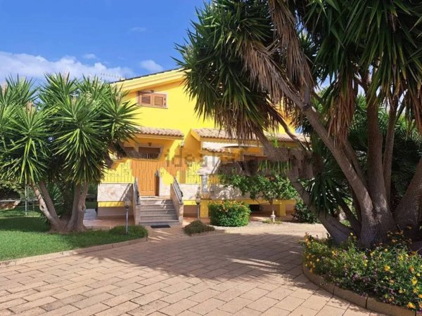 casa indipendente in vendita ad Olmedo