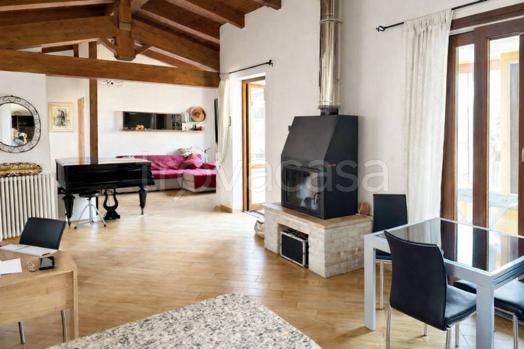 appartamento in vendita ad Olmedo