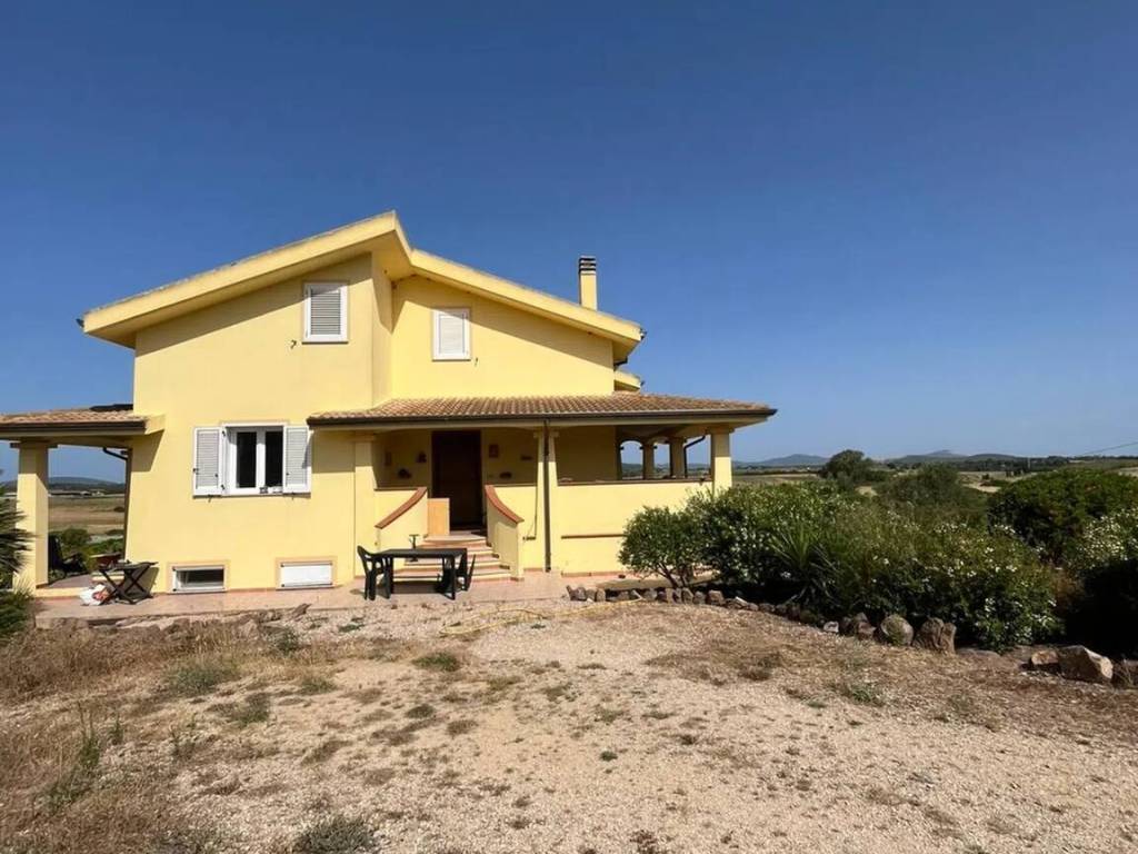 casa indipendente in vendita ad Olmedo