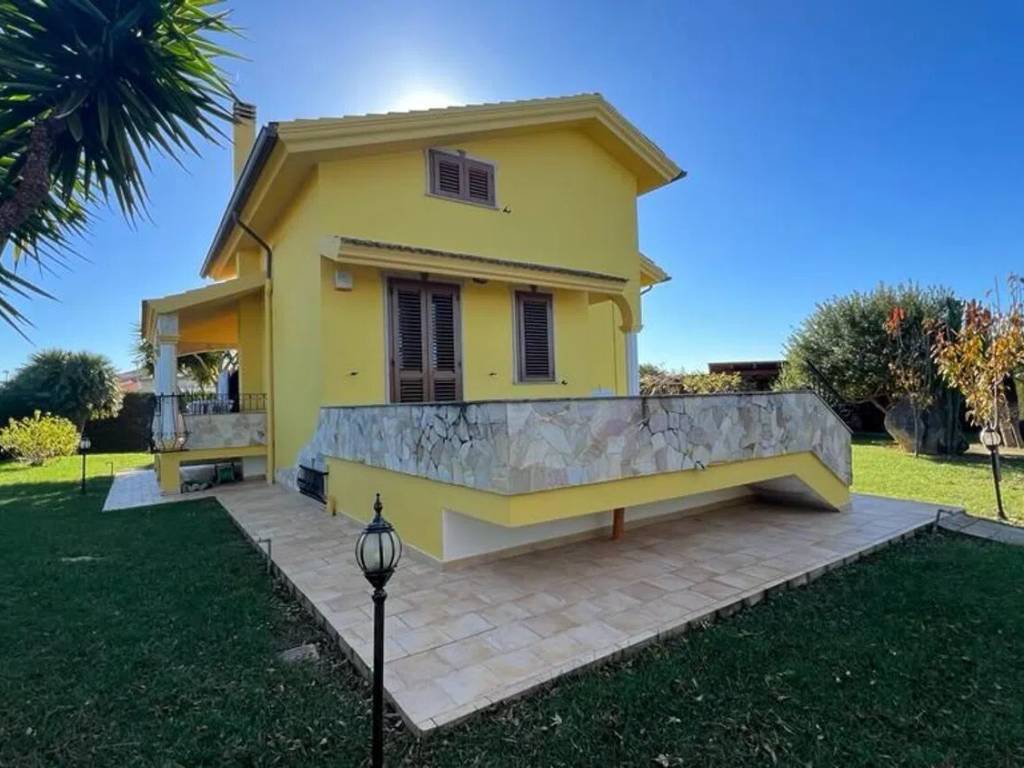 casa indipendente in vendita ad Olmedo