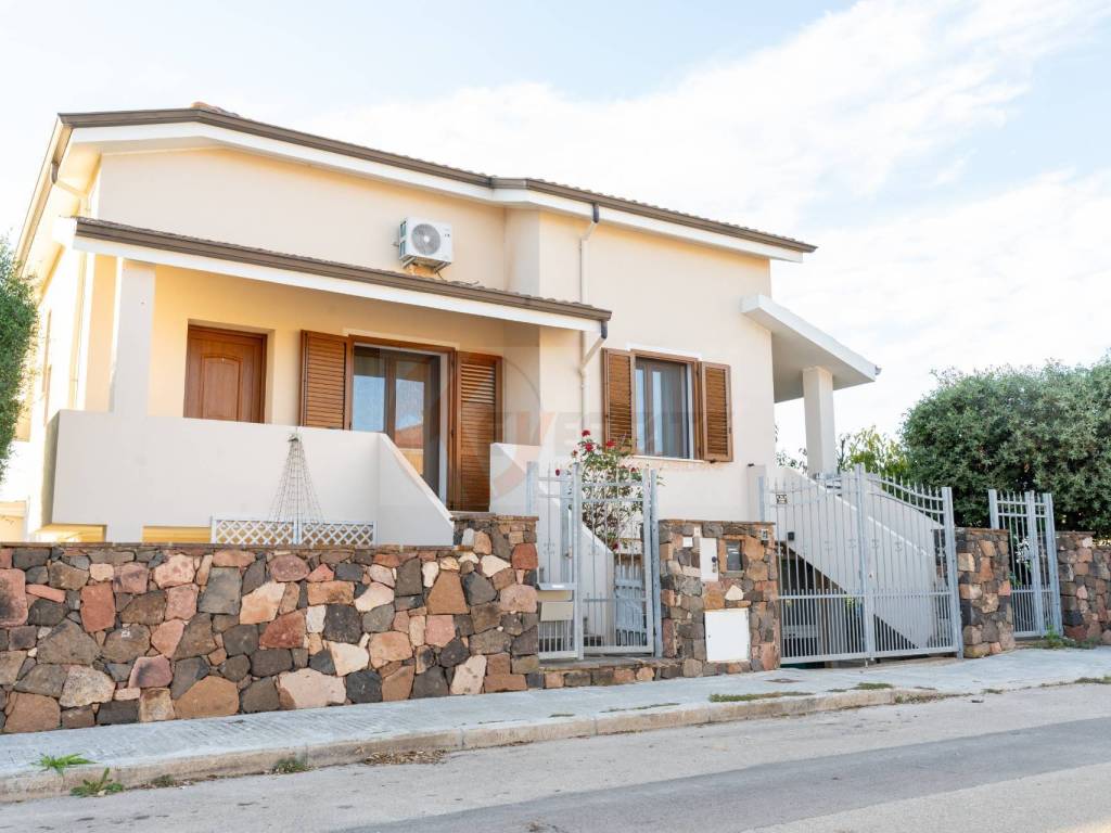 casa indipendente in vendita ad Olmedo