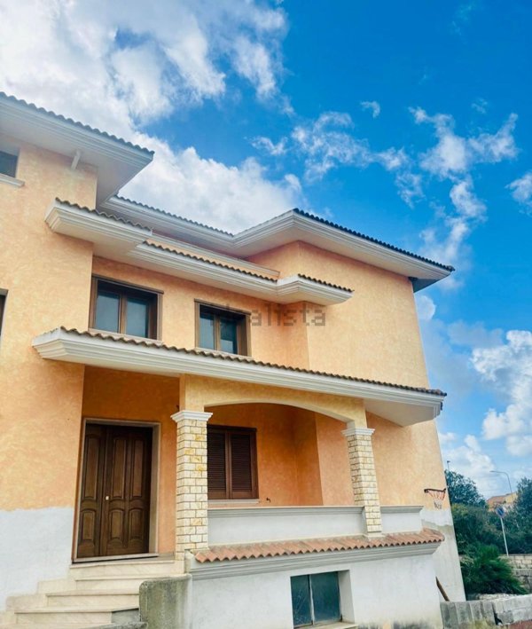 casa indipendente in vendita ad Olmedo