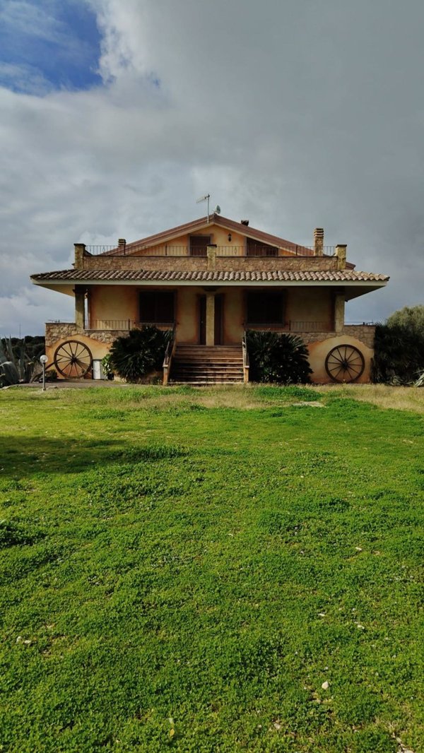 casa indipendente in vendita ad Olmedo