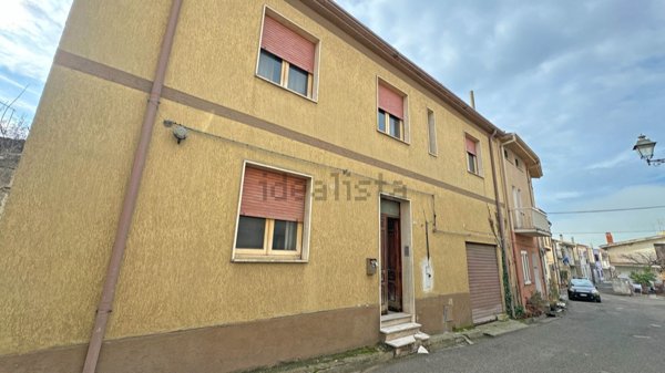 casa indipendente in vendita ad Oschiri