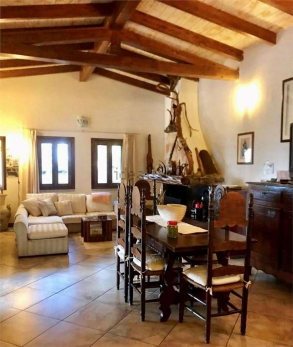 casa indipendente in vendita ad Oschiri