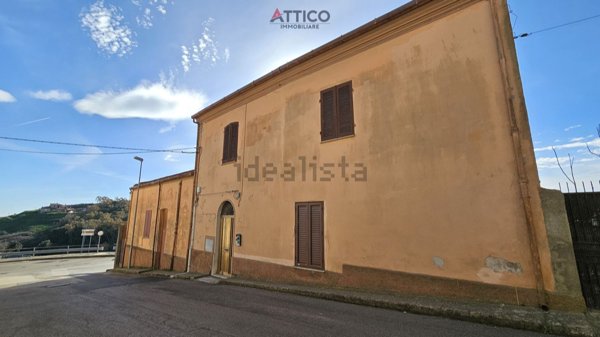 casa indipendente in vendita ad Osilo