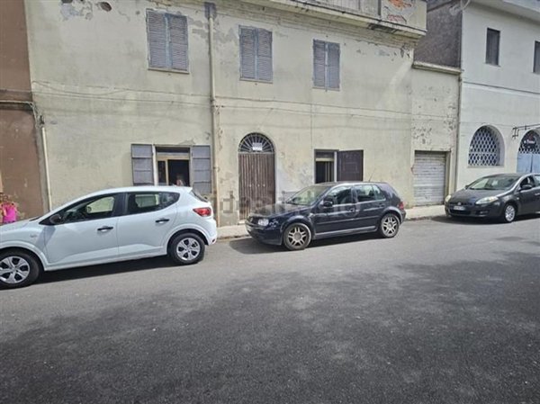 pentavano in vendita ad Osilo