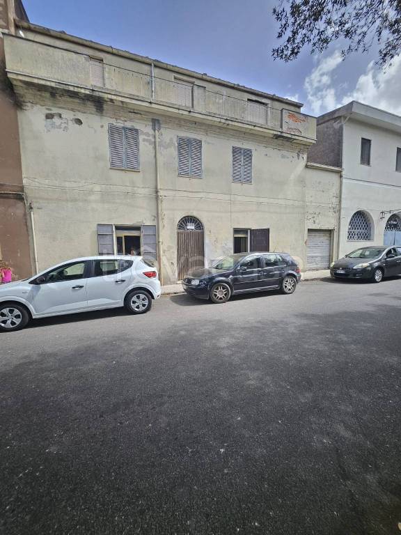 pentavano in vendita ad Osilo