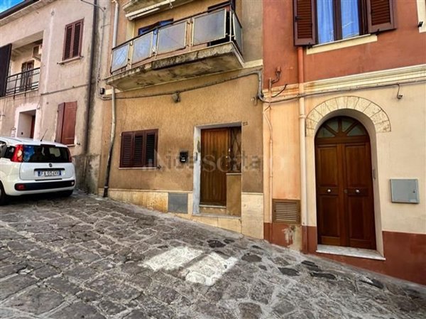 casa indipendente in vendita ad Osilo