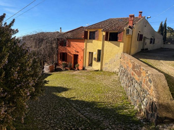 casa indipendente in vendita ad Osilo