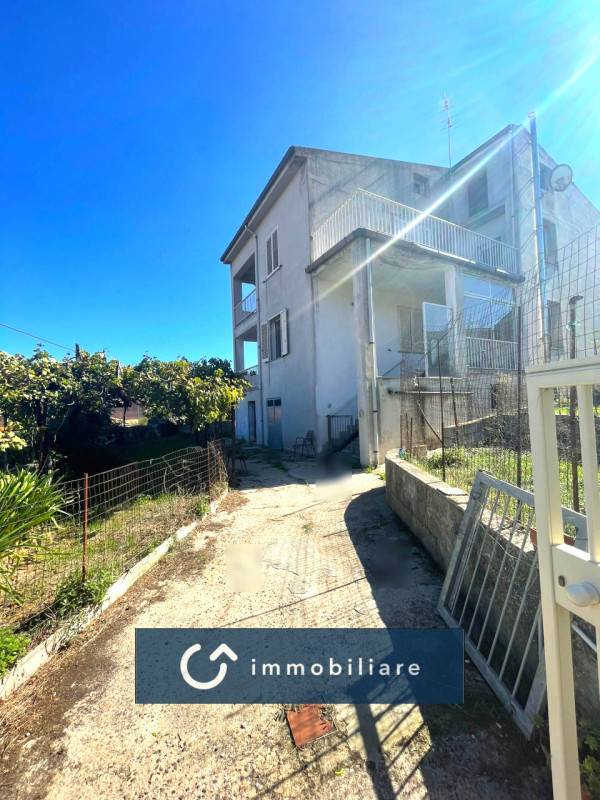 casa indipendente in vendita ad Ossi