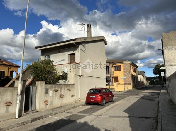 casa indipendente in vendita ad Ossi
