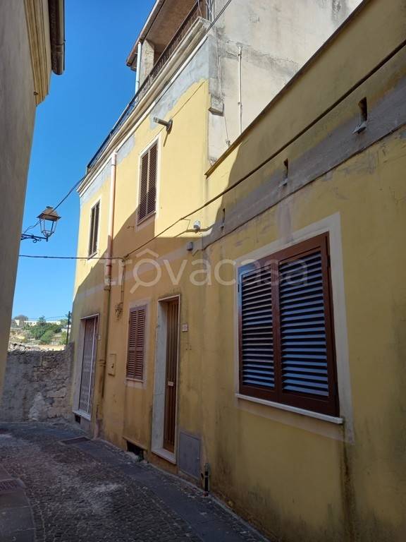 casa indipendente in vendita ad Ossi
