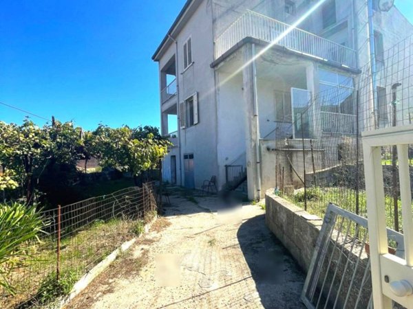 casa indipendente in vendita ad Ossi