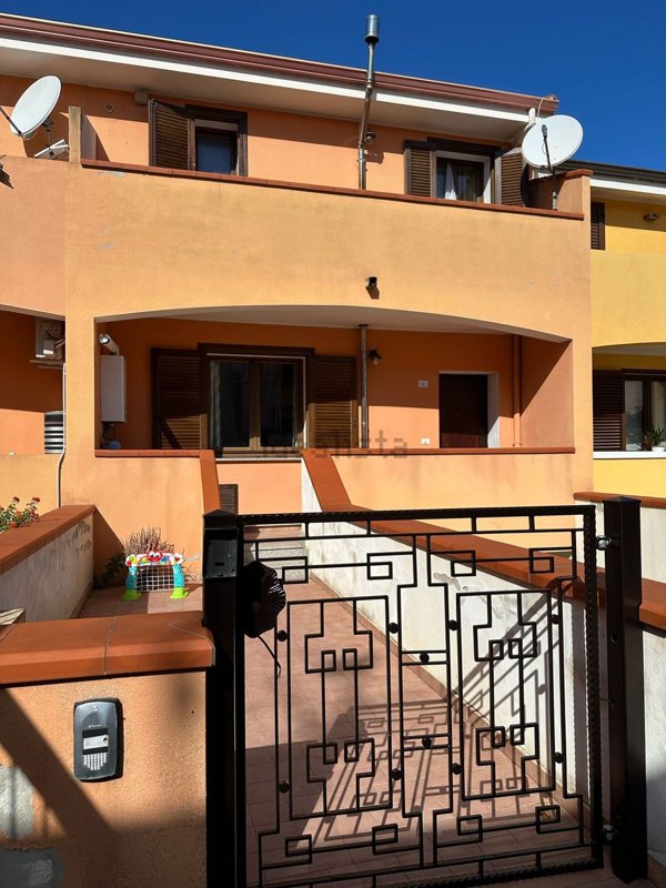 casa indipendente in vendita ad Ossi