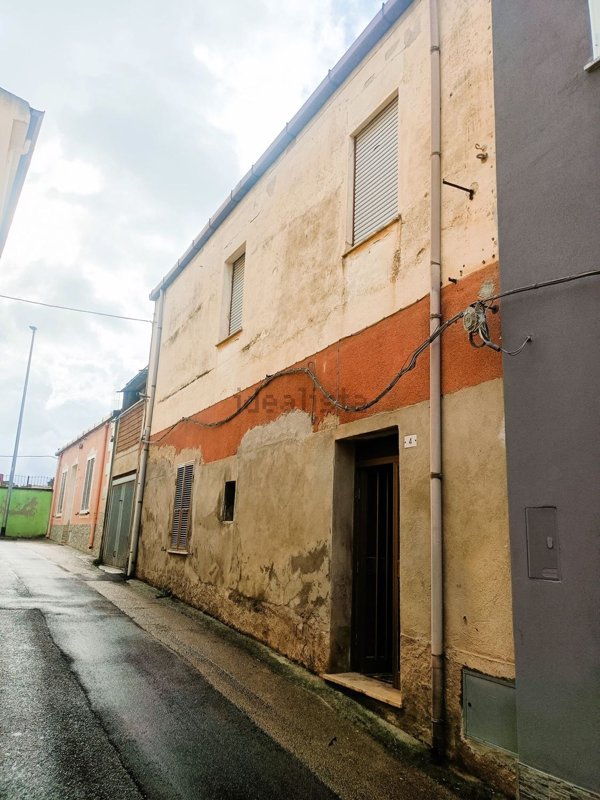 casa indipendente in vendita ad Ossi