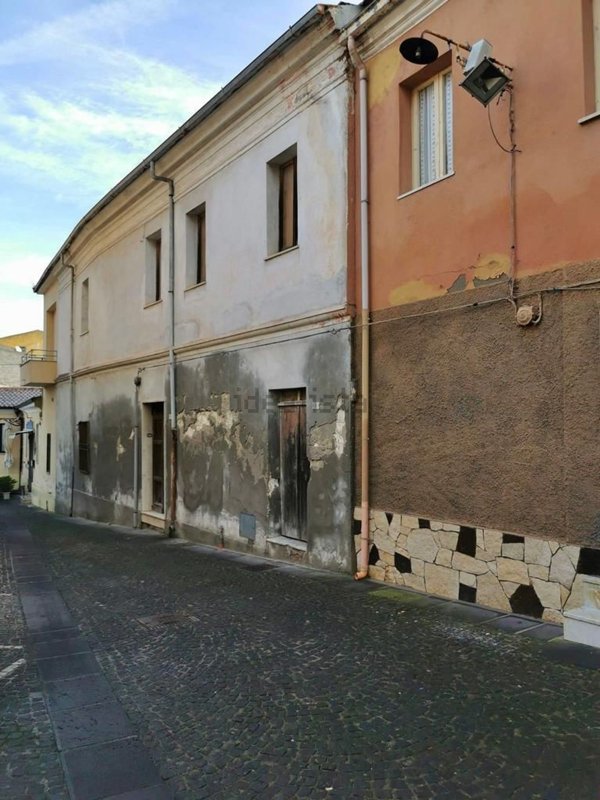 casa indipendente in vendita ad Ossi