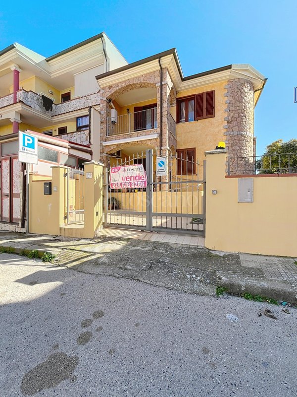 casa indipendente in vendita ad Ossi