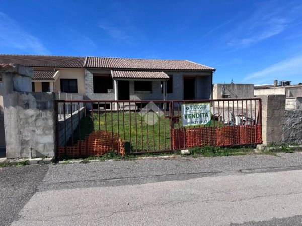 casa indipendente in vendita ad Ossi