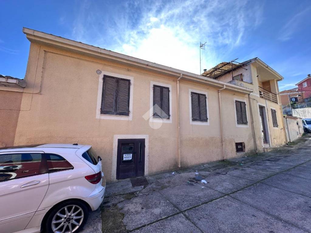 casa indipendente in vendita ad Ossi