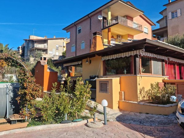 casa indipendente in vendita ad Ozieri
