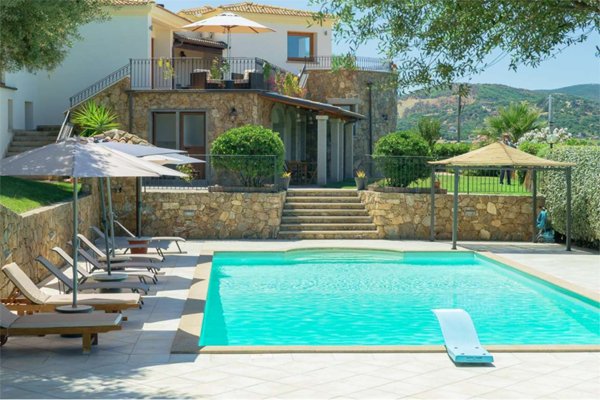 casa indipendente in vendita ad Ozieri