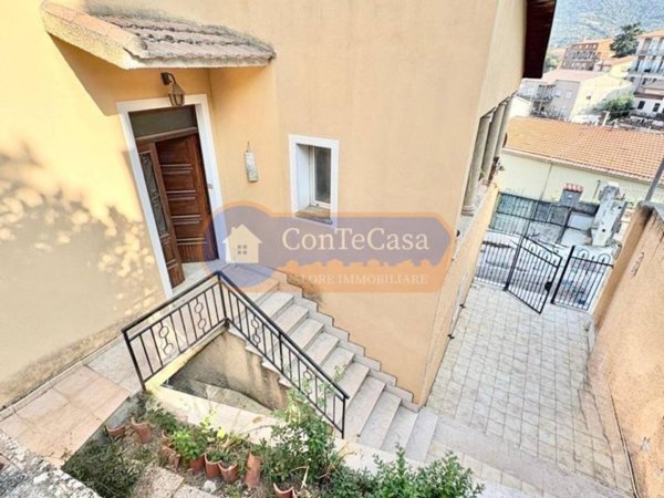 casa indipendente in vendita ad Ozieri