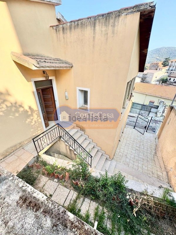casa indipendente in vendita ad Ozieri