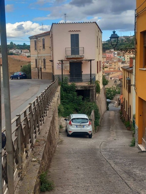 casa indipendente in vendita ad Ozieri