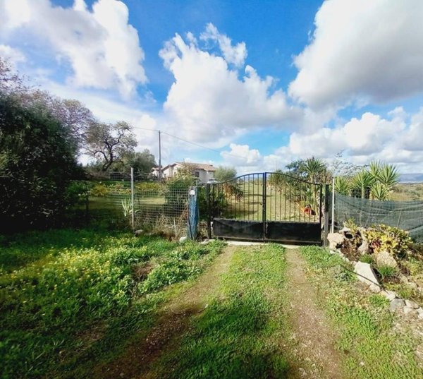 casa indipendente in vendita ad Ozieri